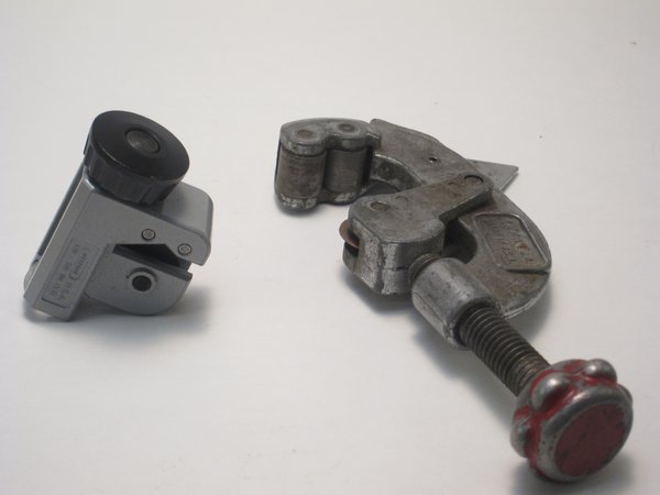 hydraulic tubing brake line cutters